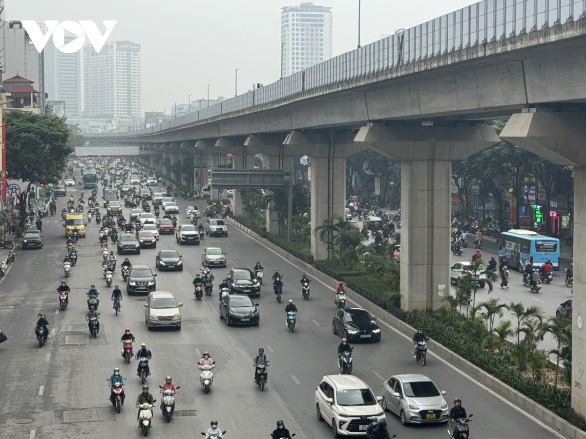 ngay dau tien di lam cua nam moi, duong pho ha noi thong thoang la thuong hinh anh 10