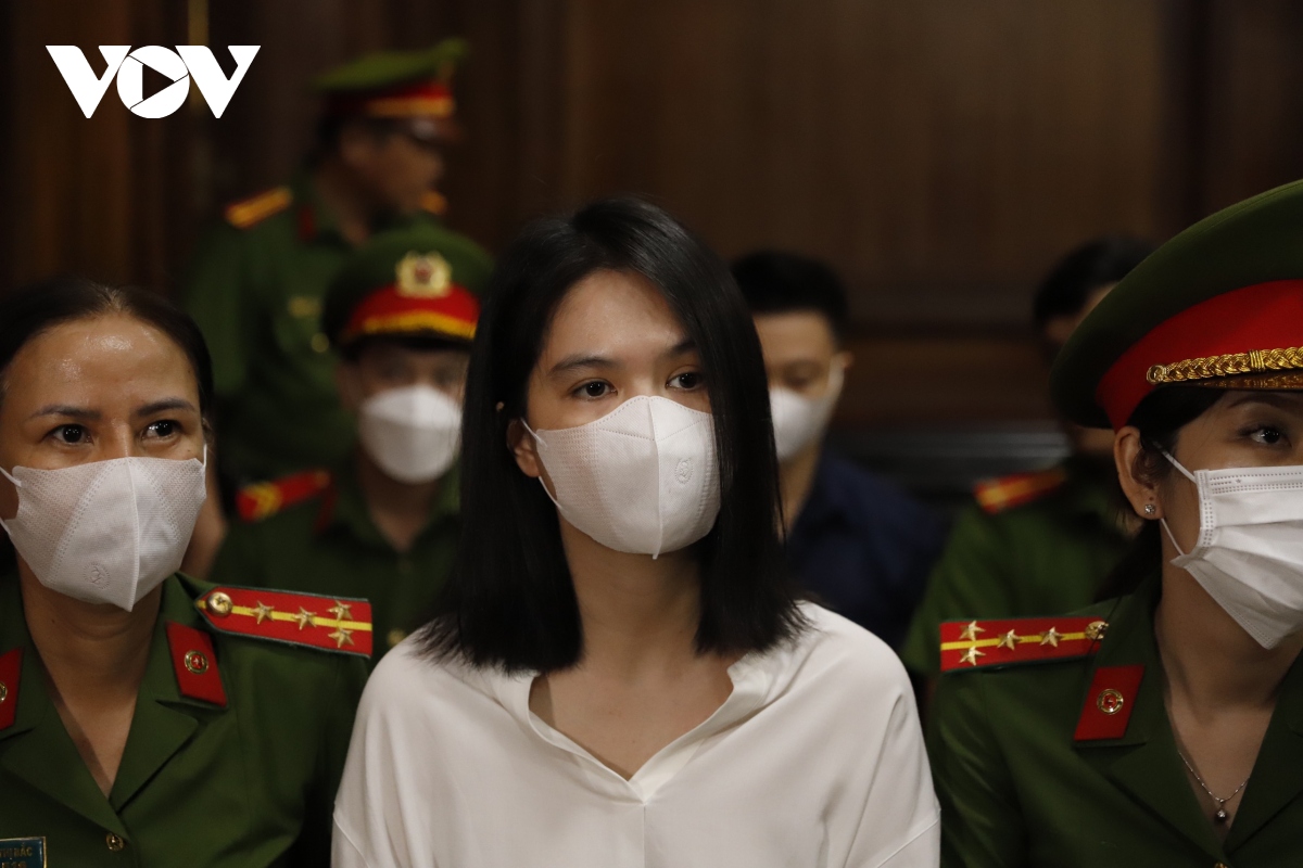 ngoc trinh bi tuyen an 1 nam tu treo hinh anh 1 ngoc trinh bi tuyen an 1 nam tu treo hinh anh 1