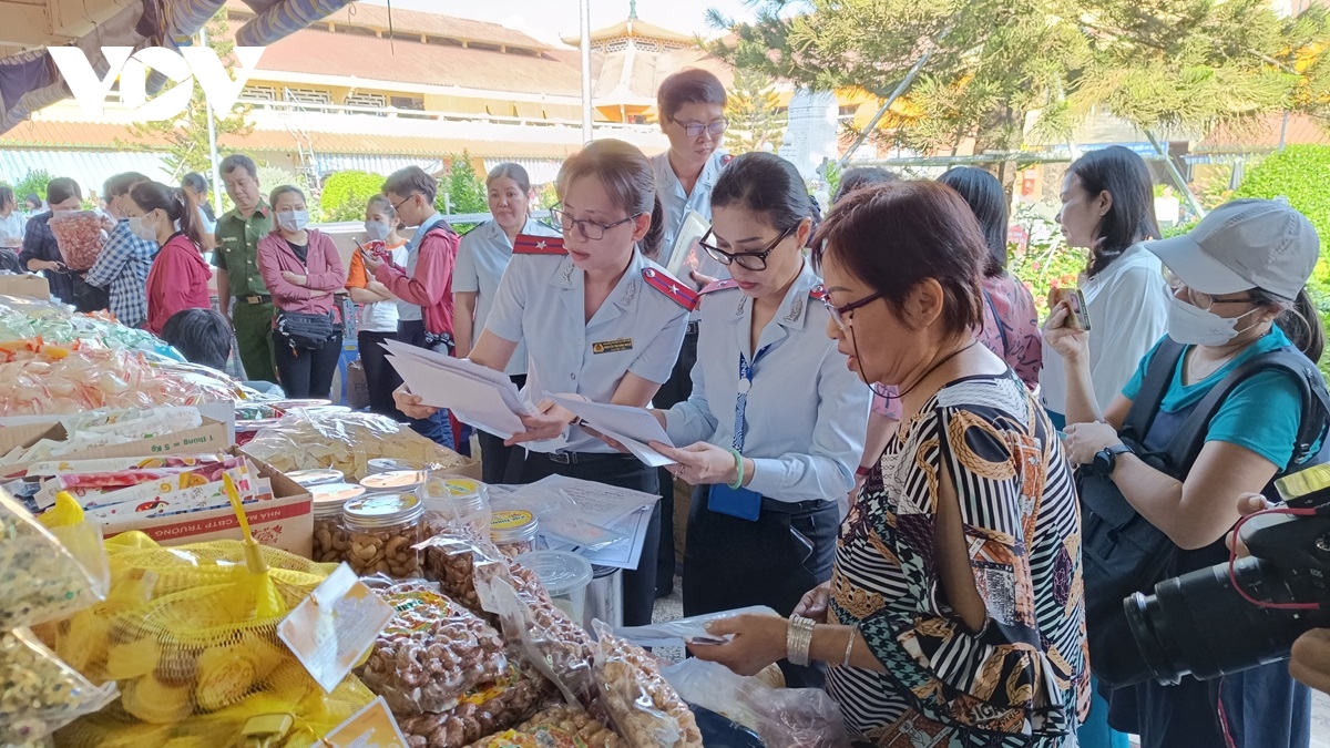 công khai cơ sở kinh doanh thực phẩm vi phạm để cảnh báo người tiêu dùng hình ảnh 4 cong khai co so kinh doanh thuc pham vi pham de canh bao nguoi tieu dung hinh anh 4