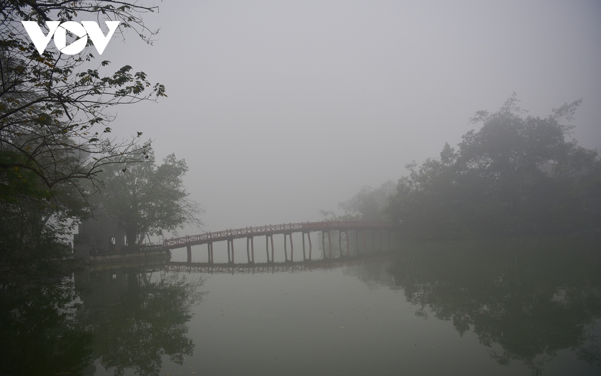 thoi tiet hom nay 5 2 ha noi dem va sang co mua nho, troi ret hinh anh 1 thoi tiet hom nay 5 2 ha noi dem va sang co mua nho, troi ret hinh anh 1