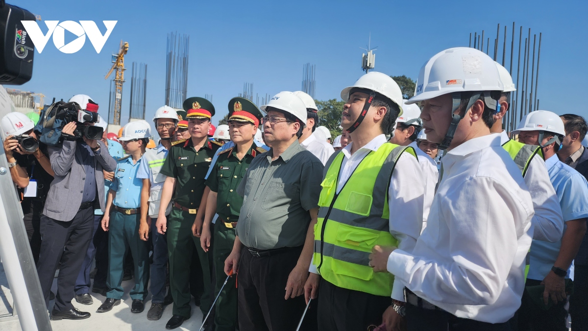 lần thứ 4 thủ tướng kiểm tra dự án nhà ga t3, cảng hàng không tân sơn nhất hình ảnh 1 lan thu 4 thu tuong kiem tra du an nha ga t3, cang hang khong tan son nhat hinh anh 1